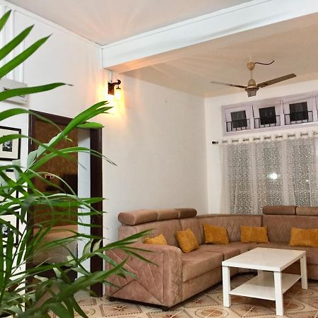 La Belleza Guesthouse Guwahati Exterior foto
