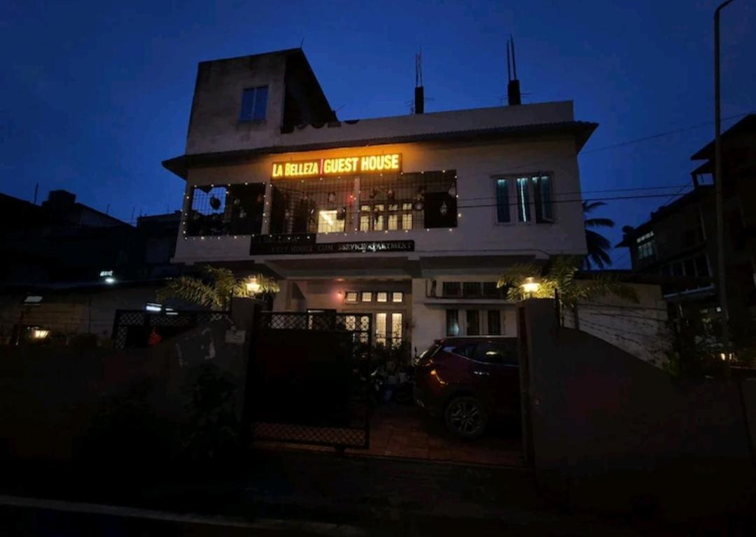 La Belleza Guesthouse Guwahati Exterior foto